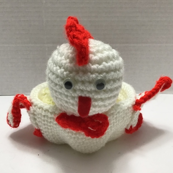 Crochet Chicken with baby chick - Picture 2 of 8